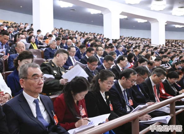开会时桌子下躲人帮你解决这类问题通常是指在会议中通过非正式渠道或私下沟通来解决某些敏感或难以公开讨论的问题