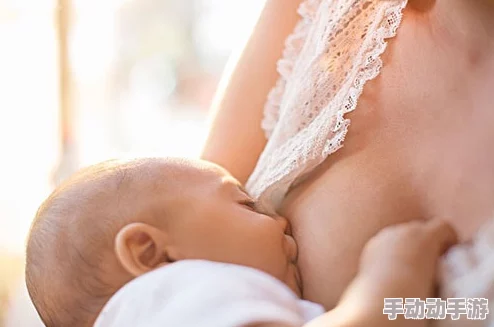一个吃我奶头两个舔我下面最近发现了一种新型的按摩椅功能