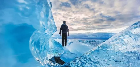 冰山高冷受被c到哭np双性最近在网上爆红，成为热门话题