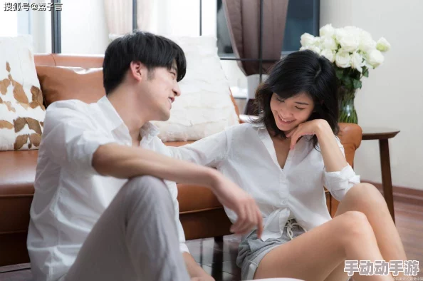 男女同房激情做爰近日一对情侣在直播平台上演浪漫求婚戏码，引发网友热议