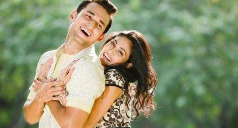 乱荡娇妻绿帽3p描述了妻子在婚姻中的出轨行为及三人行情节