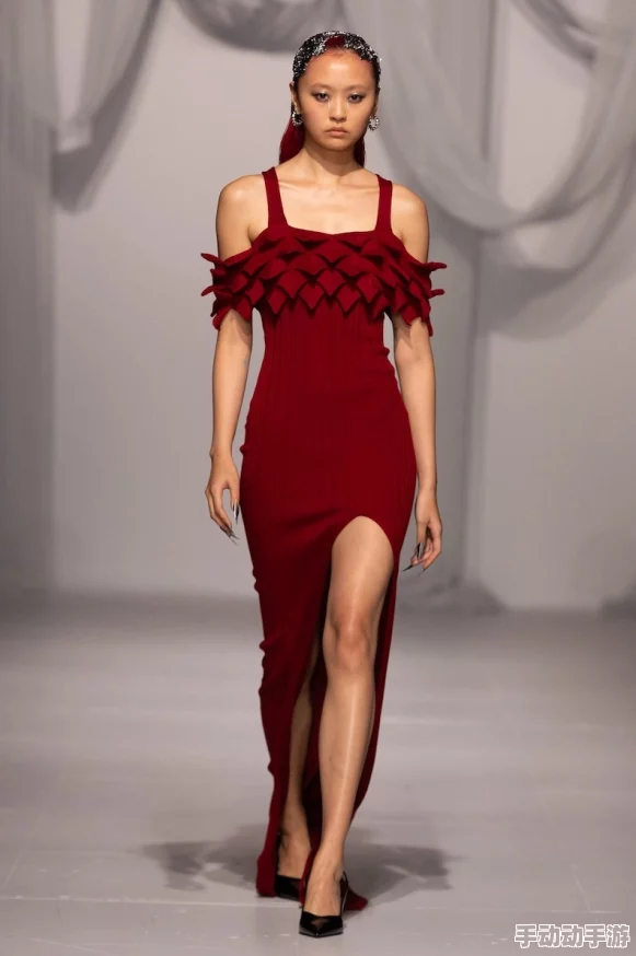 北条麻妃肉色开裆丝袜最近推出限量版新款透视设计 北条麻妃肉色开裆丝袜最近推出限量版新款透视设计