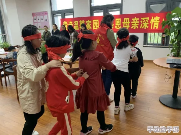 学生的妈妈最近在社区组织了一次环保活动,号召大家一起减少塑料使用 学生的妈妈最近在社区组织了一次环保活动,号召大家一起减少塑料使用