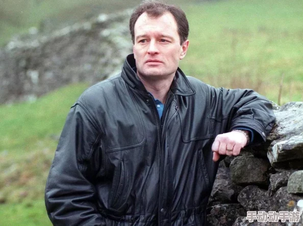 霓虹深渊无限揭秘:尼尔的最爱饮品曝光,更有惊喜新口味等你来尝! 霓虹深渊无限揭秘:尼尔的最爱饮品曝光,更有惊喜新口味等你来尝!