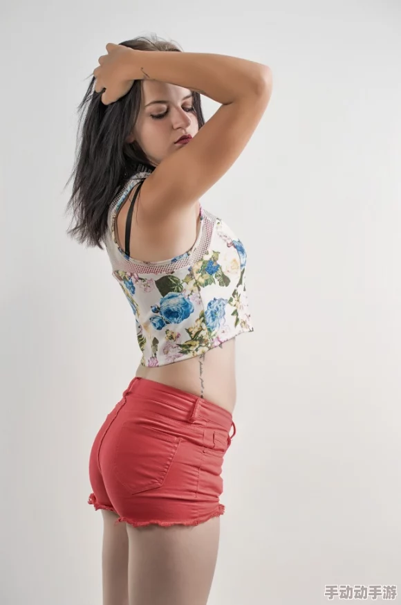 大胆gogo专业大尺度高清人体近期推出全新系列写真集 大胆gogo专业大尺度高清人体近期推出全新系列写真集