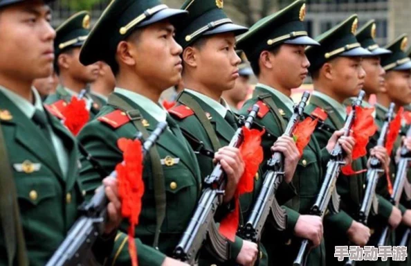 chinese士兵军人solo近日一名士兵在训练中展现出色的战术能力引发关注