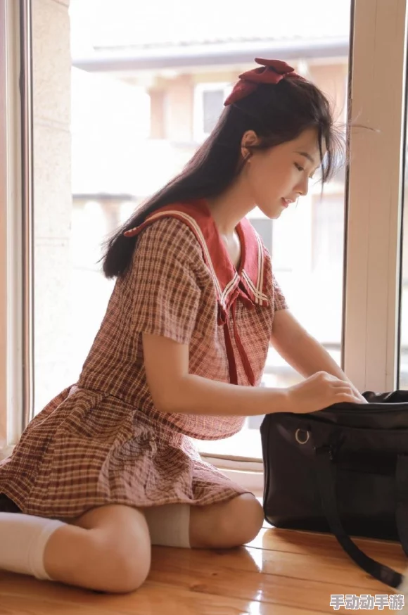 白丝校花4扒开美腿甜美app更新至v2.0版本,新增多个互动场景和精美服饰 白丝校花4扒开美腿甜美app更新至v2.0版本,新增多个互动场景和精美服饰