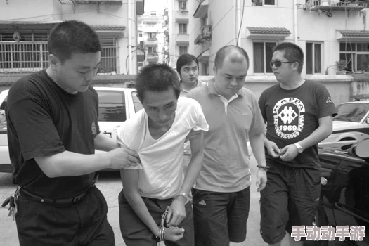 陈三高义勇斗歹徒智救人质身负重伤英勇事迹传遍大街小巷 陈三高义勇斗歹徒智救人质身负重伤英勇事迹传遍大街小巷