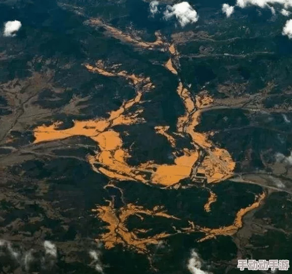 超级风水师龙脉寻踪异象频现古墓迷局即将揭开 超级风水师龙脉寻踪异象频现古墓迷局即将揭开
