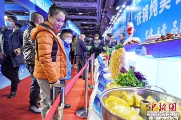 爽爽：近日，爽爽市举办了首届美食节，吸引了众多游客前来品尝当地特色美食，活动现场热闹非凡。