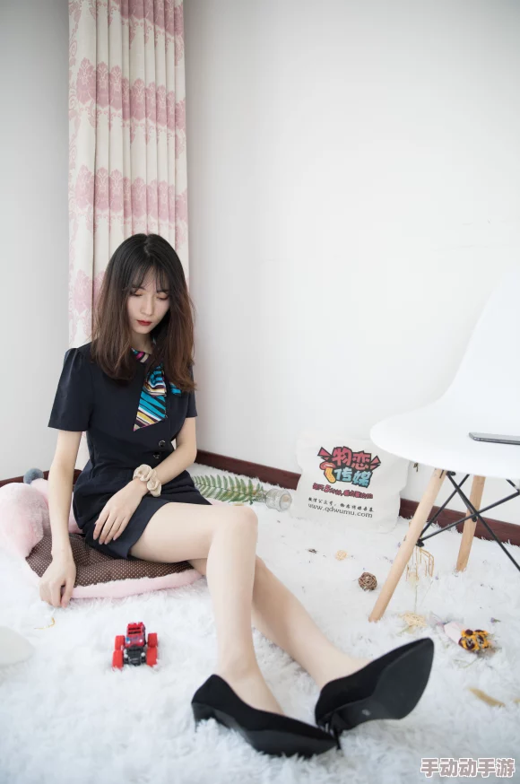 国产丝袜福利视频在线播放更新至第5集共12集每周五更新 国产丝袜福利视频在线播放更新至第5集共12集每周五更新