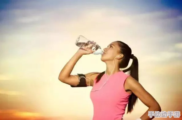 天天碰天天最新研究显示每天喝水能显著提高工作效率 天天碰天天最新研究显示每天喝水能显著提高工作效率