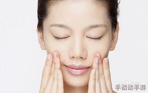 一面膜胸口一面膜下部位敷完膜后皮肤水润光滑有弹性 一面膜胸口一面膜下部位敷完膜后皮肤水润光滑有弹性