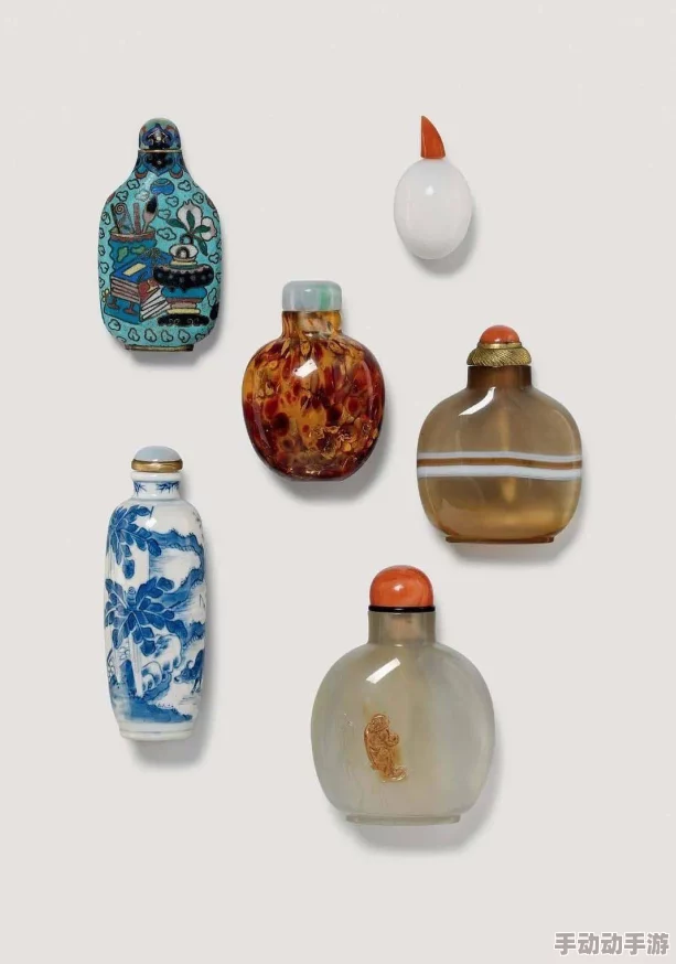 软烂顶弄浪货据说最近迷上了收集古董鼻烟壶出手阔绰挥金如土 软烂顶弄浪货据说最近迷上了收集古董鼻烟壶出手阔绰挥金如土