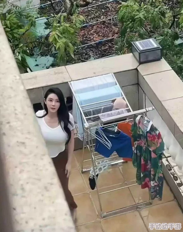 隔壁邻居娶了漂亮媳妇听说娘家陪嫁了一套市中心的大房子 隔壁邻居娶了漂亮媳妇听说娘家陪嫁了一套市中心的大房子