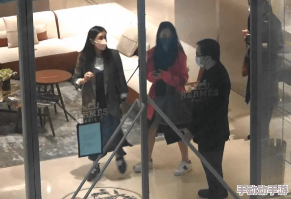我的好儿媳满足了我听说婆媳关系一直不错经常一起逛街做美容