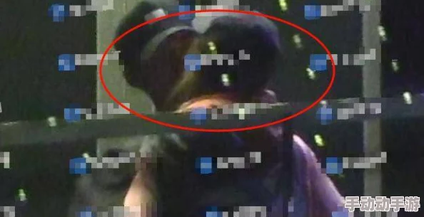 台湾娱乐中文网惊传某一线女星与神秘富商深夜密会疑似新恋情曝光 台湾娱乐中文网惊传某一线女星与神秘富商深夜密会疑似新恋情曝光