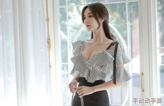 艹美女网友表示这种行为低俗且不尊重女性应该受到谴责 艹美女网友表示这种行为低俗且不尊重女性应该受到谴责