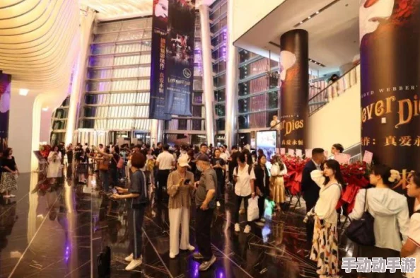 欧美人成电影画面真实引人入胜部分情节略显夸张