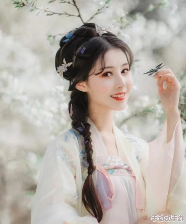 快穿之绝色尤物穿越时空的绝色佳人，在不同世界演绎爱恨情仇