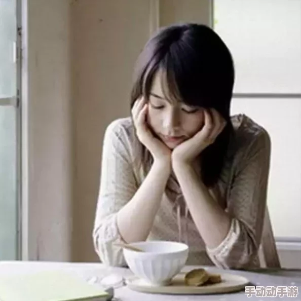 草莓香蕉榴莲黄瓜丝瓜茄子口感怪异混杂，部分顾客反映食用后肠胃不适，建议谨慎购买