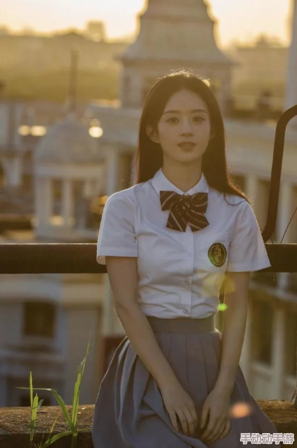 白丝校花 扒开美腿甜美为什么展现青春活力与性感魅力让人着迷 白丝校花 扒开美腿甜美为什么展现青春活力与性感魅力让人着迷