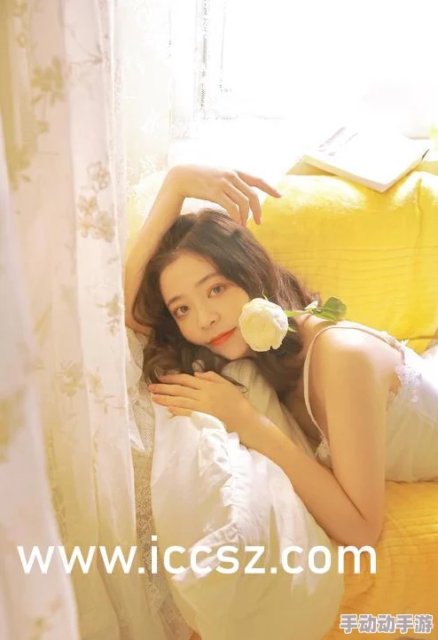 白丝校花 扒开美腿甜美为什么展现青春活力与性感魅力让人着迷 白丝校花 扒开美腿甜美为什么展现青春活力与性感魅力让人着迷