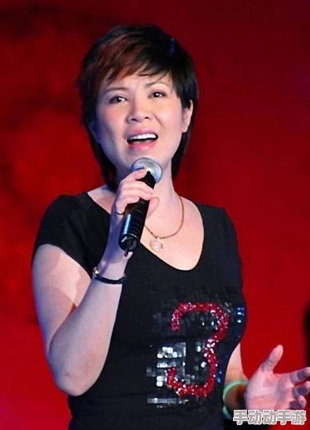 色偷偷噜噜噜亚洲男人为何他们对艺术的热爱和对美的追求令人赞叹